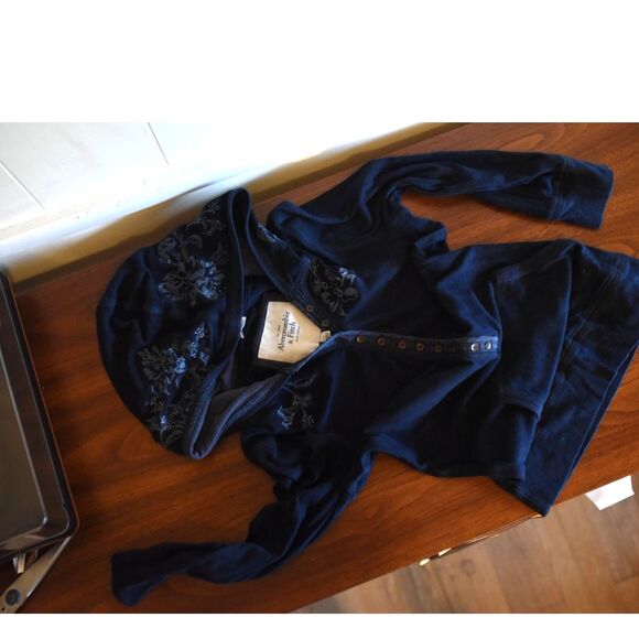 VTG Y2K Abercrombie Fitch Henley hoodie 3/4 sleeve floral embroidered bella swan - Picture 8 of 11